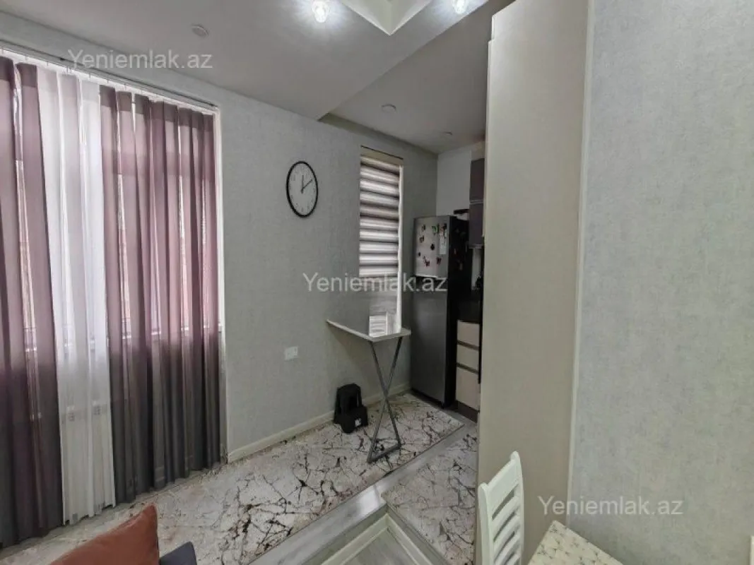 Satılır 3 otaqlı köhnə tikili 75 m²