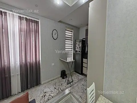 Satılır 3 otaqlı köhnə tikili 75 m²