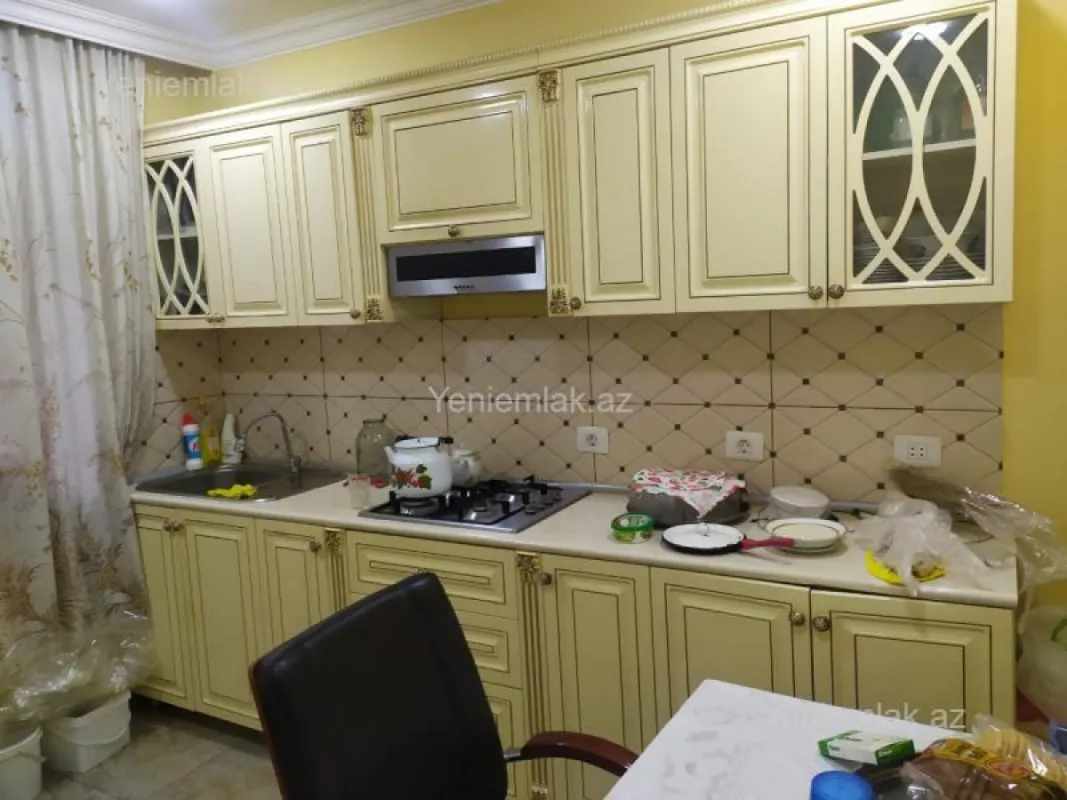 Satılır 3 otaqlı köhnə tikili 72 m²