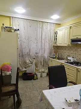 Satılır 3 otaqlı köhnə tikili 72 m²