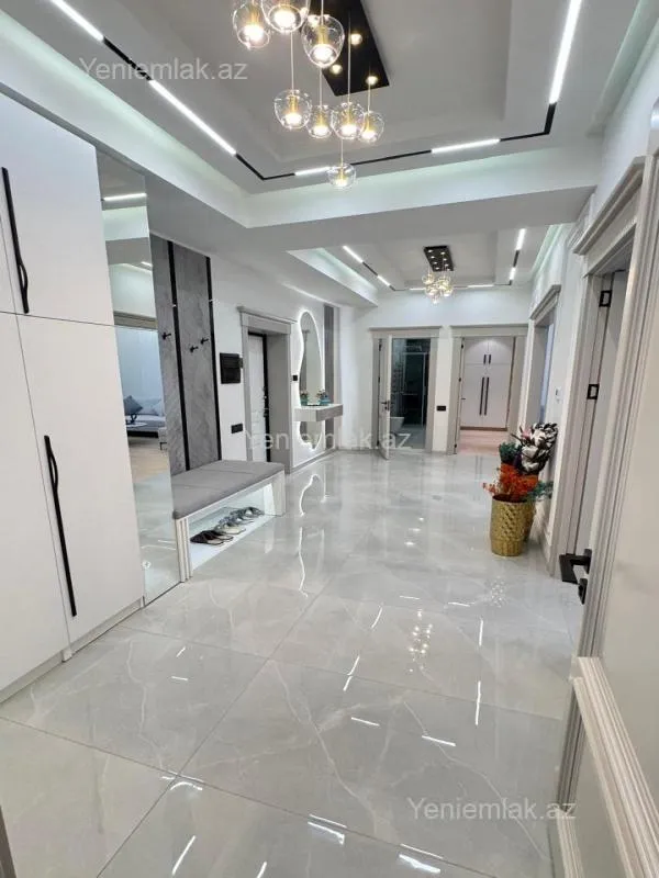 Satılır 3 otaqlı yeni tikili 142 m²