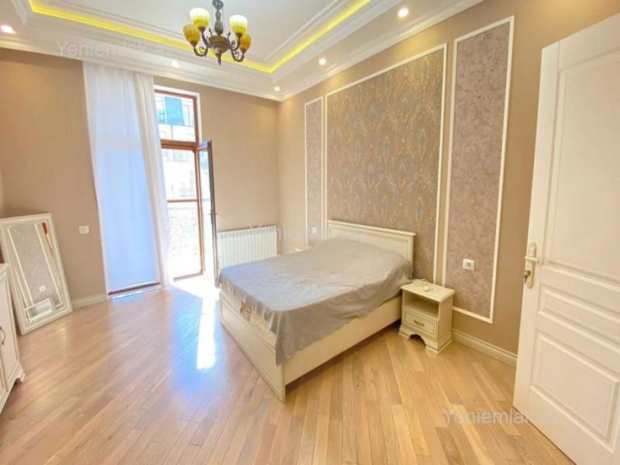 Satılır 3 otaqlı yeni tikili 138 m²