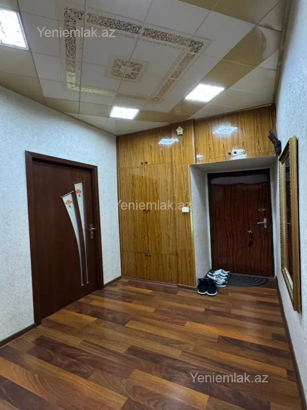 Satılır 3 otaqlı köhnə tikili 85 m²
