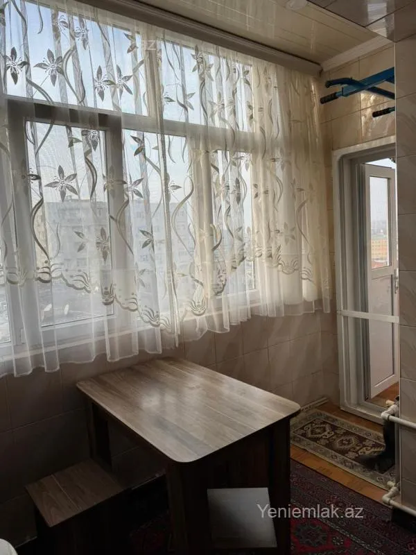 Satılır 3 otaqlı köhnə tikili 85 m²