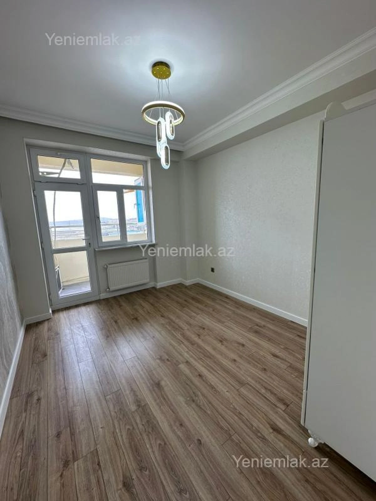 Satılır 3 otaqlı yeni tikili 74 m²