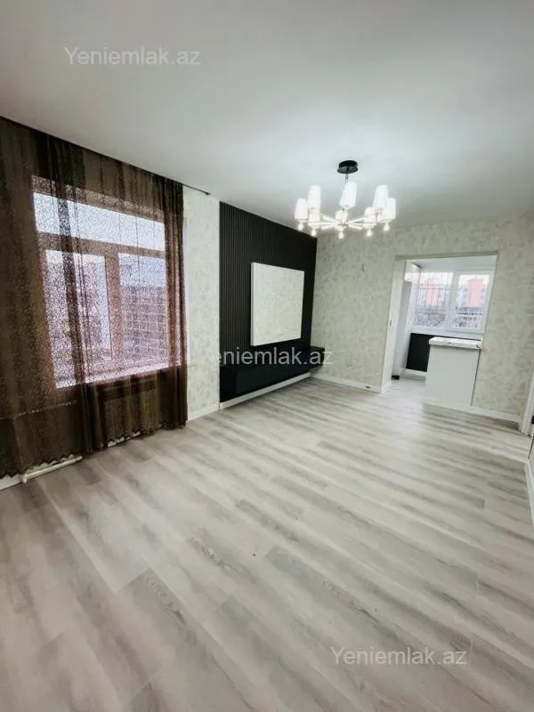 Satılır 2 otaqlı köhnə tikili 35 m²
