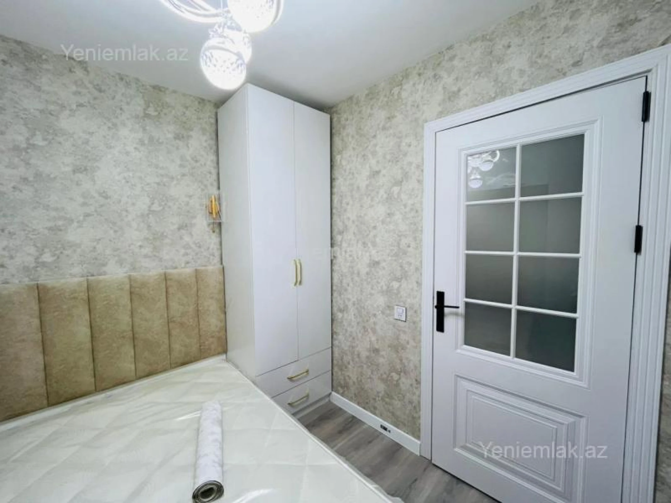 Satılır 2 otaqlı köhnə tikili 35 m²