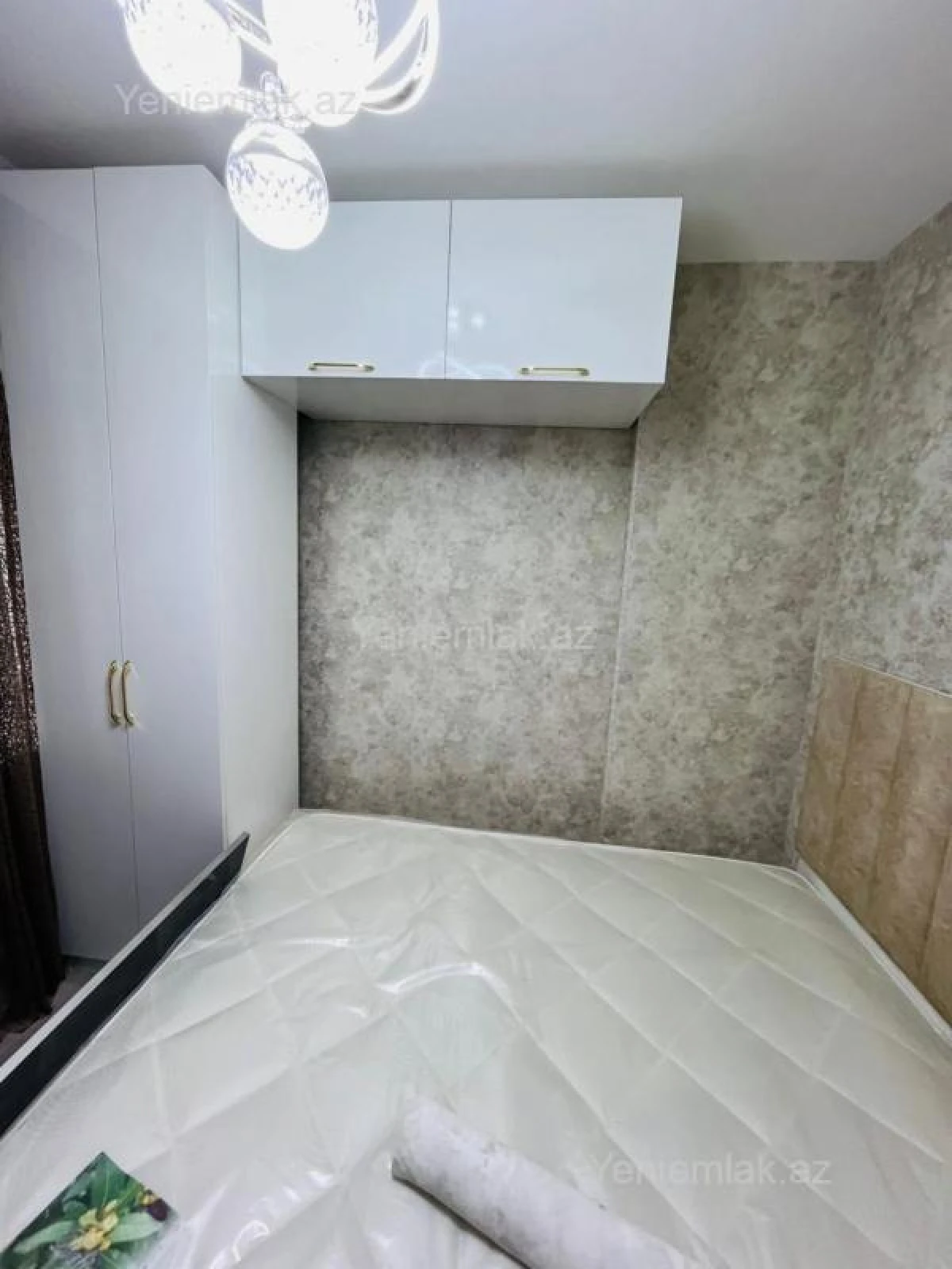 Satılır 2 otaqlı köhnə tikili 35 m²