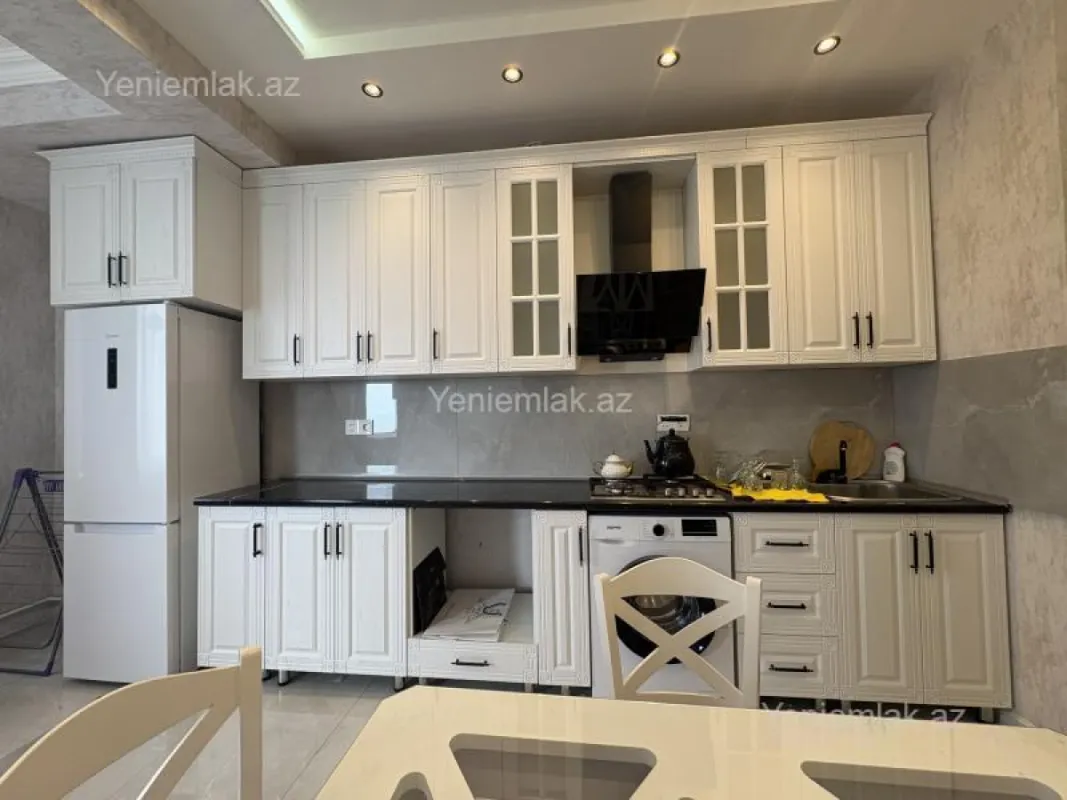 Satılır 3 otaqlı yeni tikili 107 m²