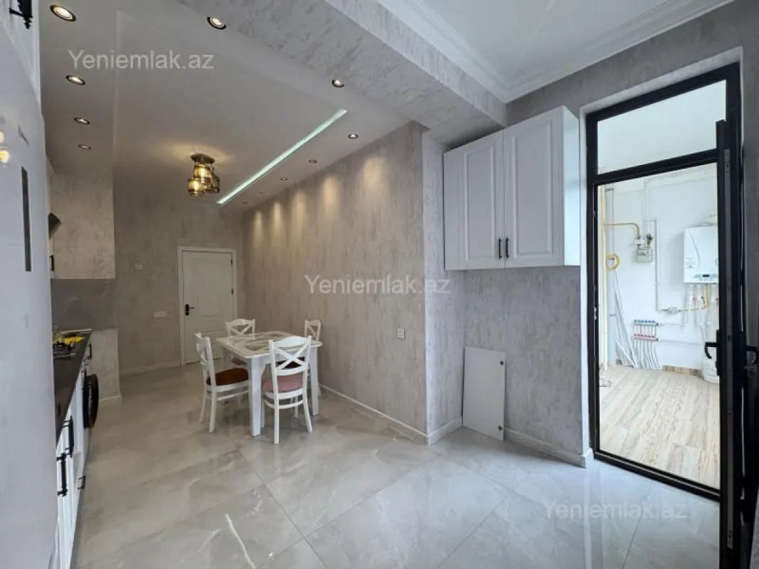 Satılır 3 otaqlı yeni tikili 107 m²