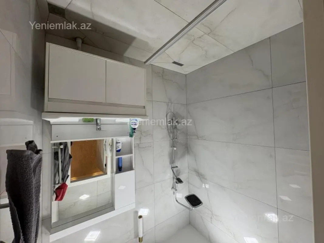 Satılır 3 otaqlı yeni tikili 107 m²