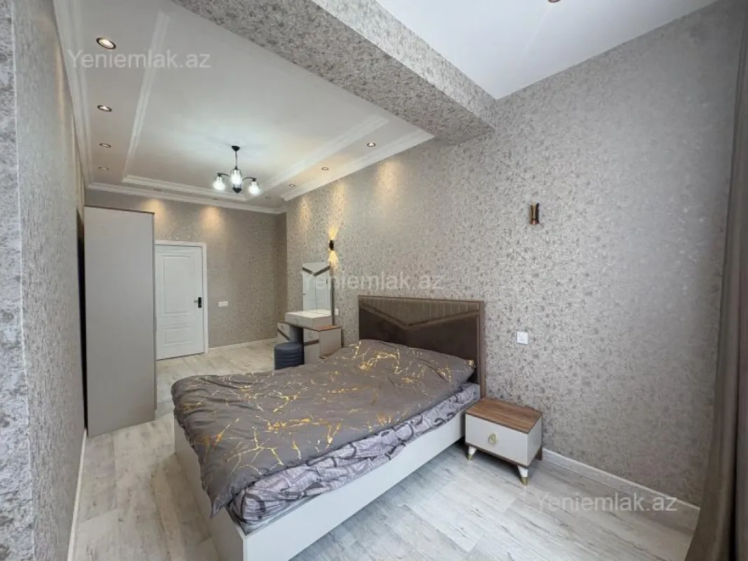 Satılır 3 otaqlı yeni tikili 107 m²