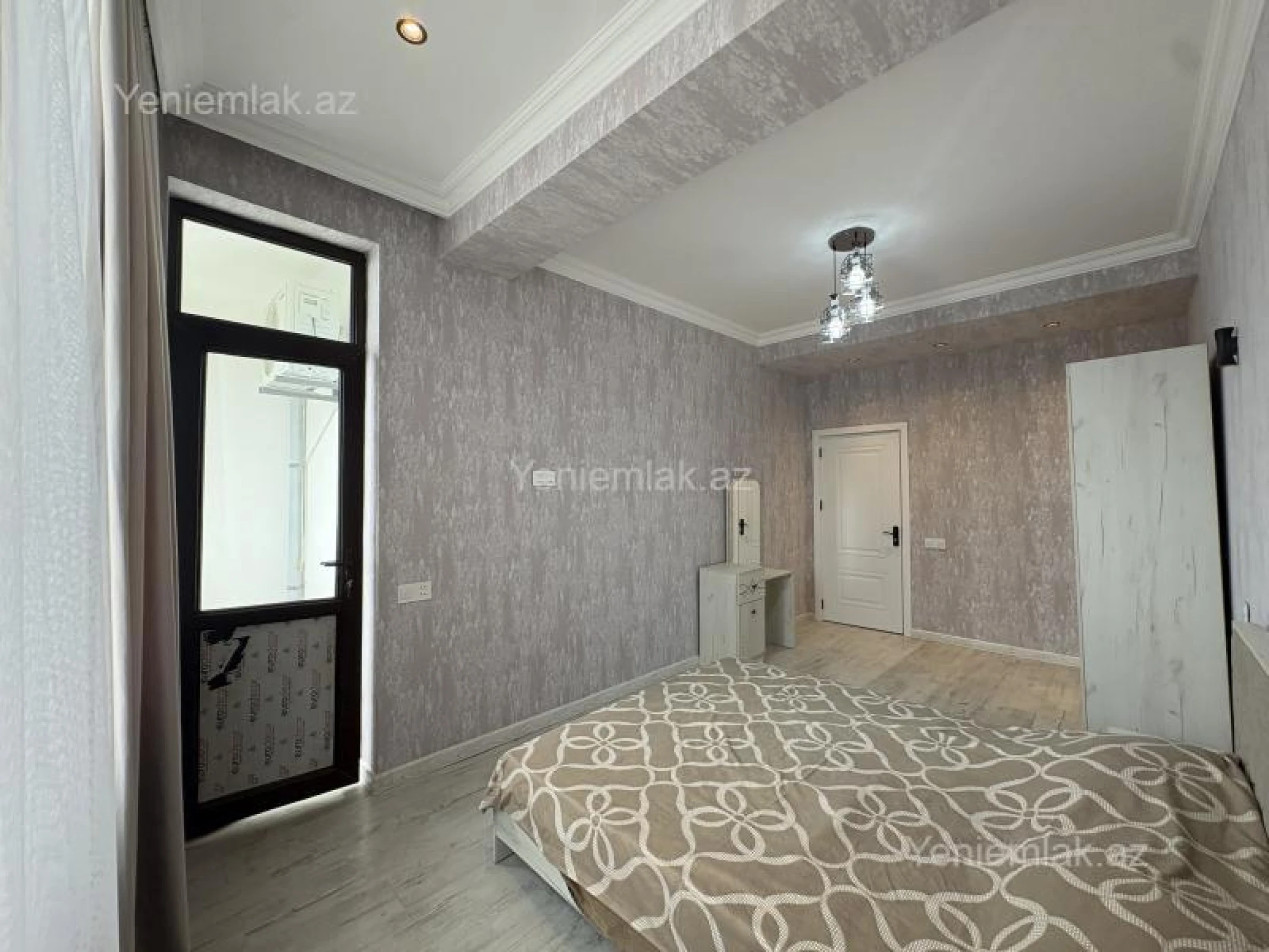 Satılır 3 otaqlı yeni tikili 107 m²