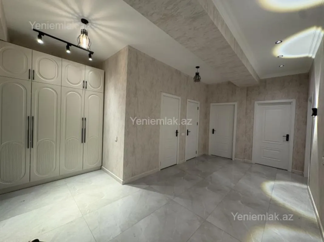 Satılır 3 otaqlı yeni tikili 107 m²