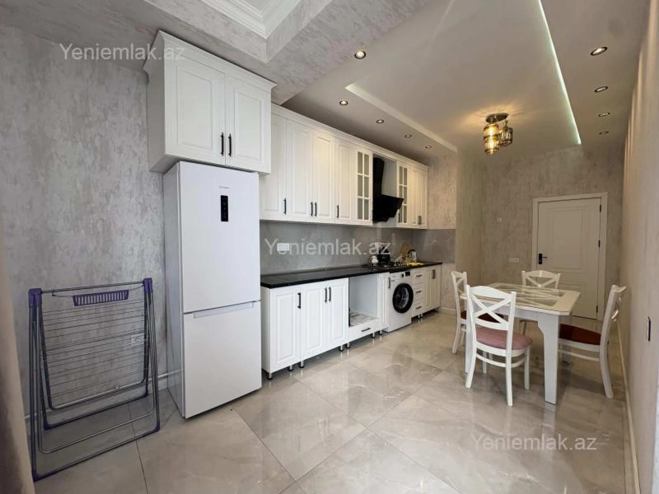 Satılır 3 otaqlı yeni tikili 107 m²