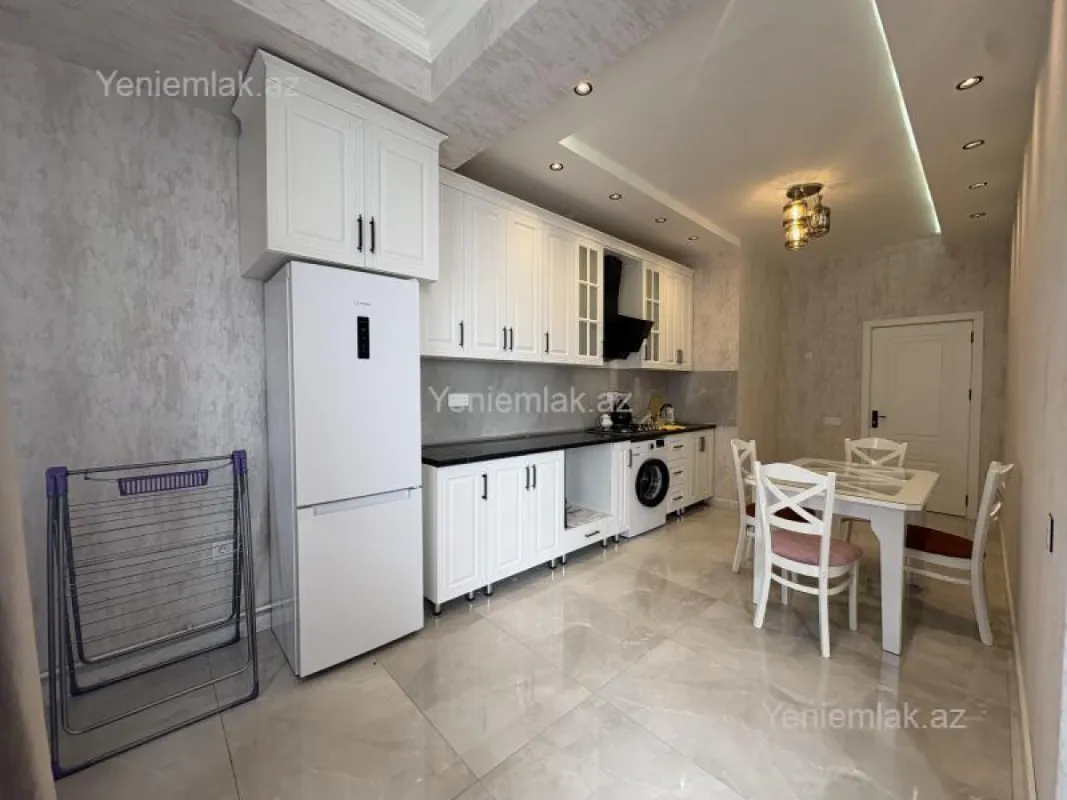 Satılır 3 otaqlı yeni tikili 107 m²