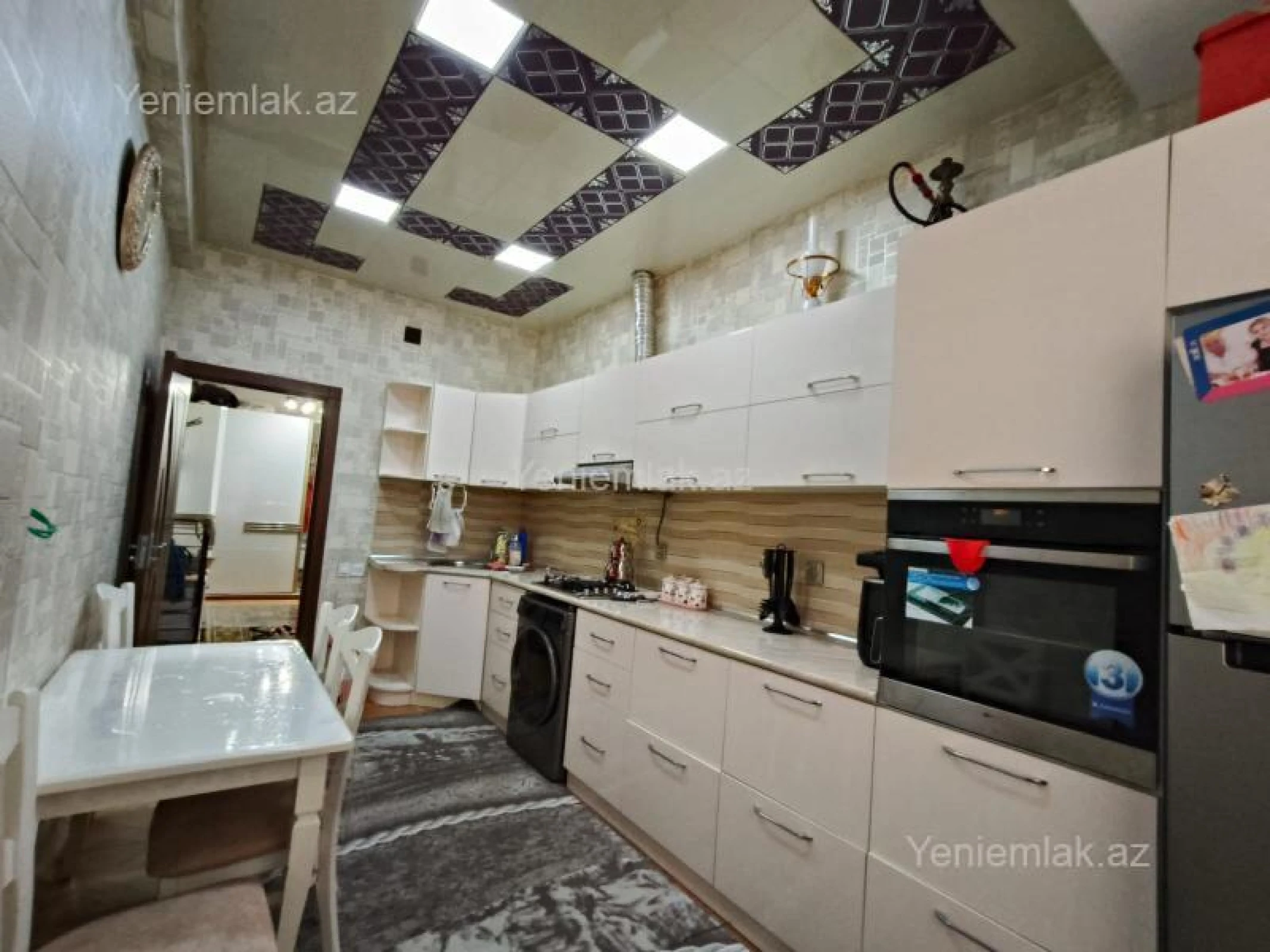 Satılır 3 otaqlı yeni tikili 81 m²