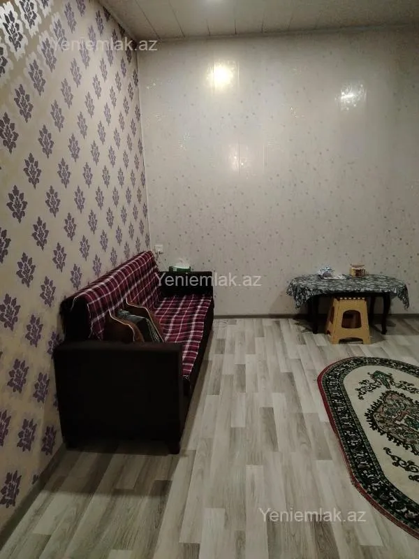 Satılır 1 otaqlı köhnə tikili 20 m²