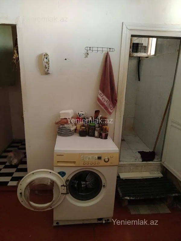 Satılır 1 otaqlı köhnə tikili 20 m²