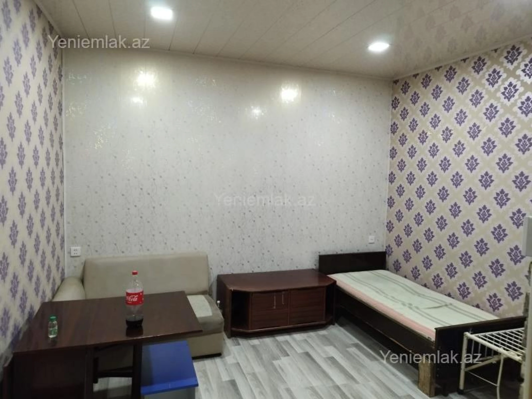 Satılır 1 otaqlı köhnə tikili 20 m²