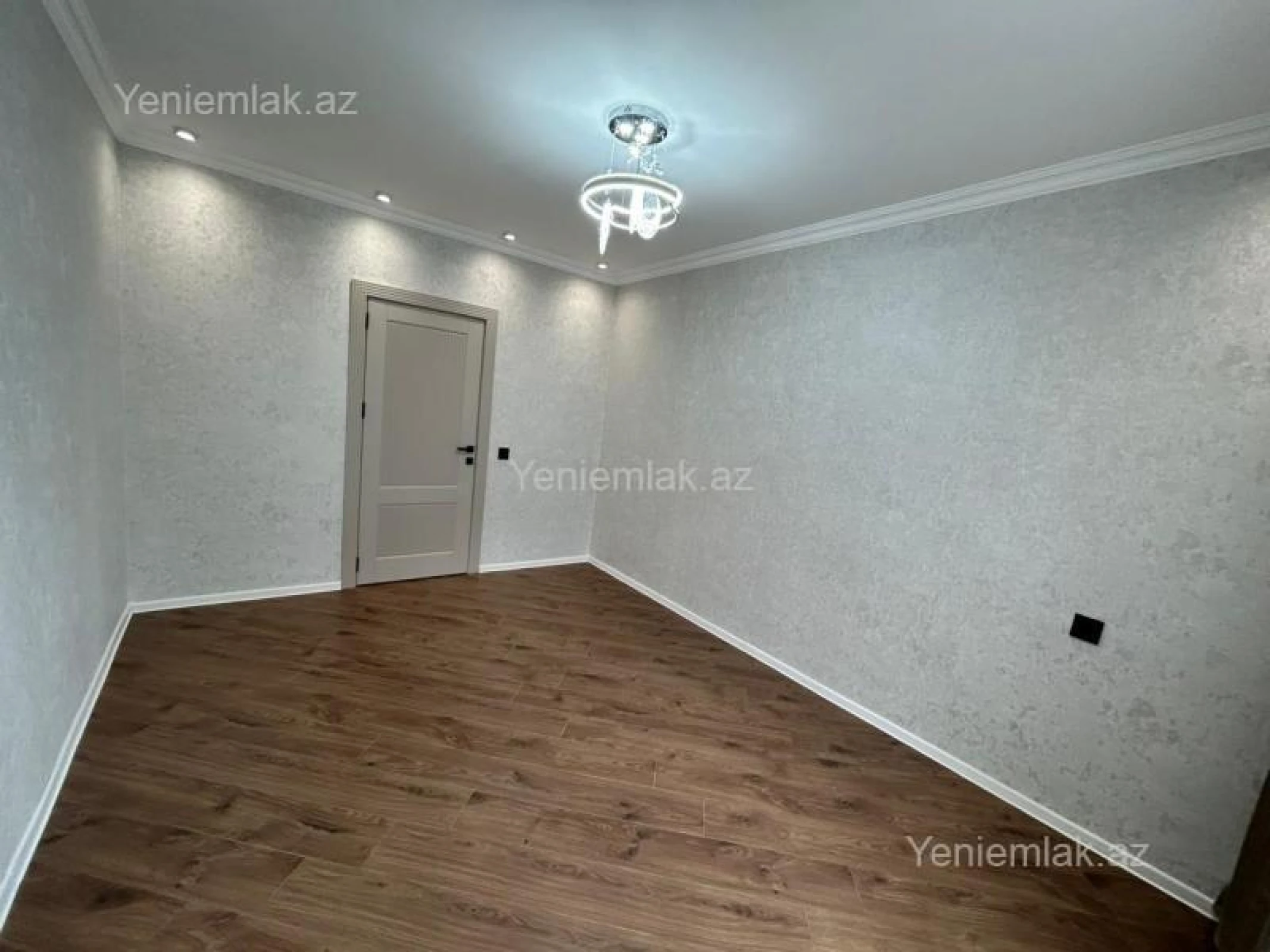 Satılır 3 otaqlı köhnə tikili 75 m²