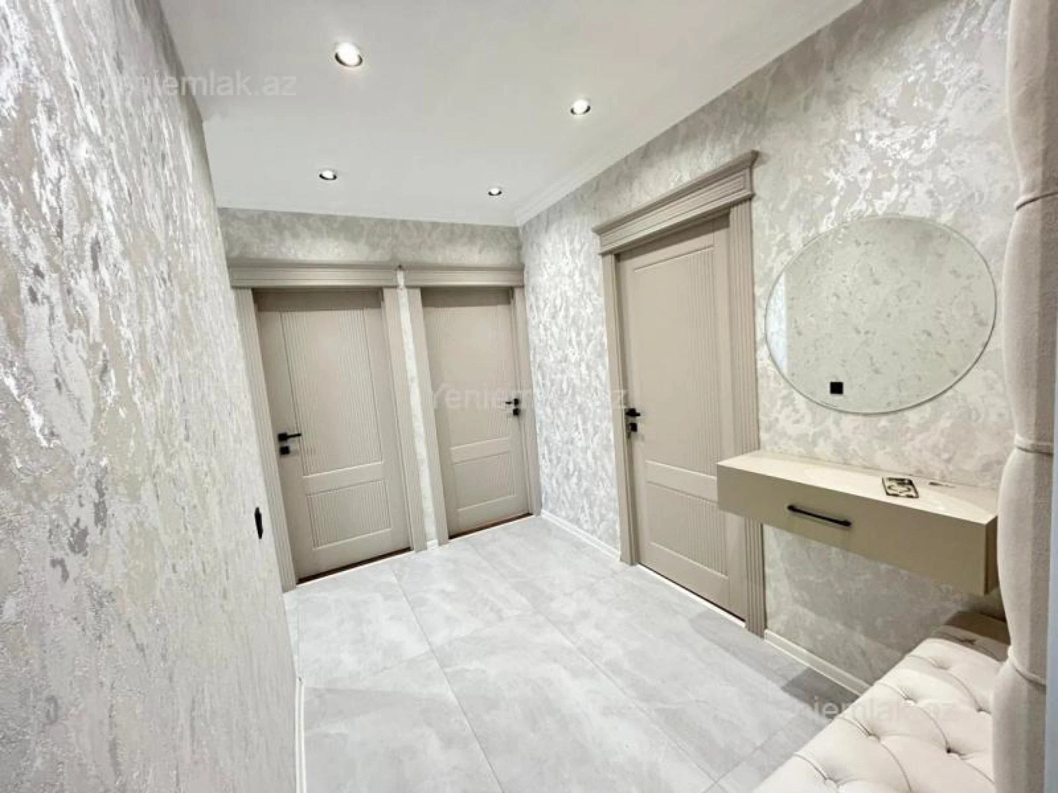 Satılır 3 otaqlı köhnə tikili 75 m²