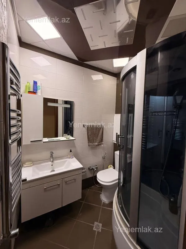 Satılır 2 otaqlı yeni tikili 85 m²