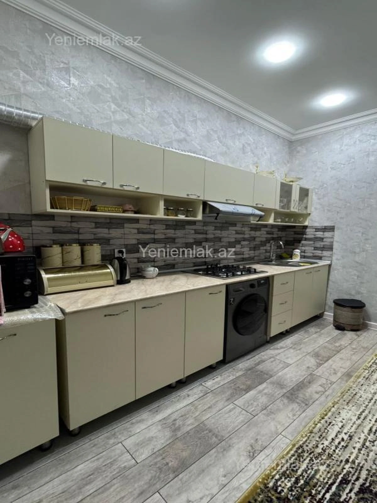 Satılır 2 otaqlı yeni tikili 68 m²