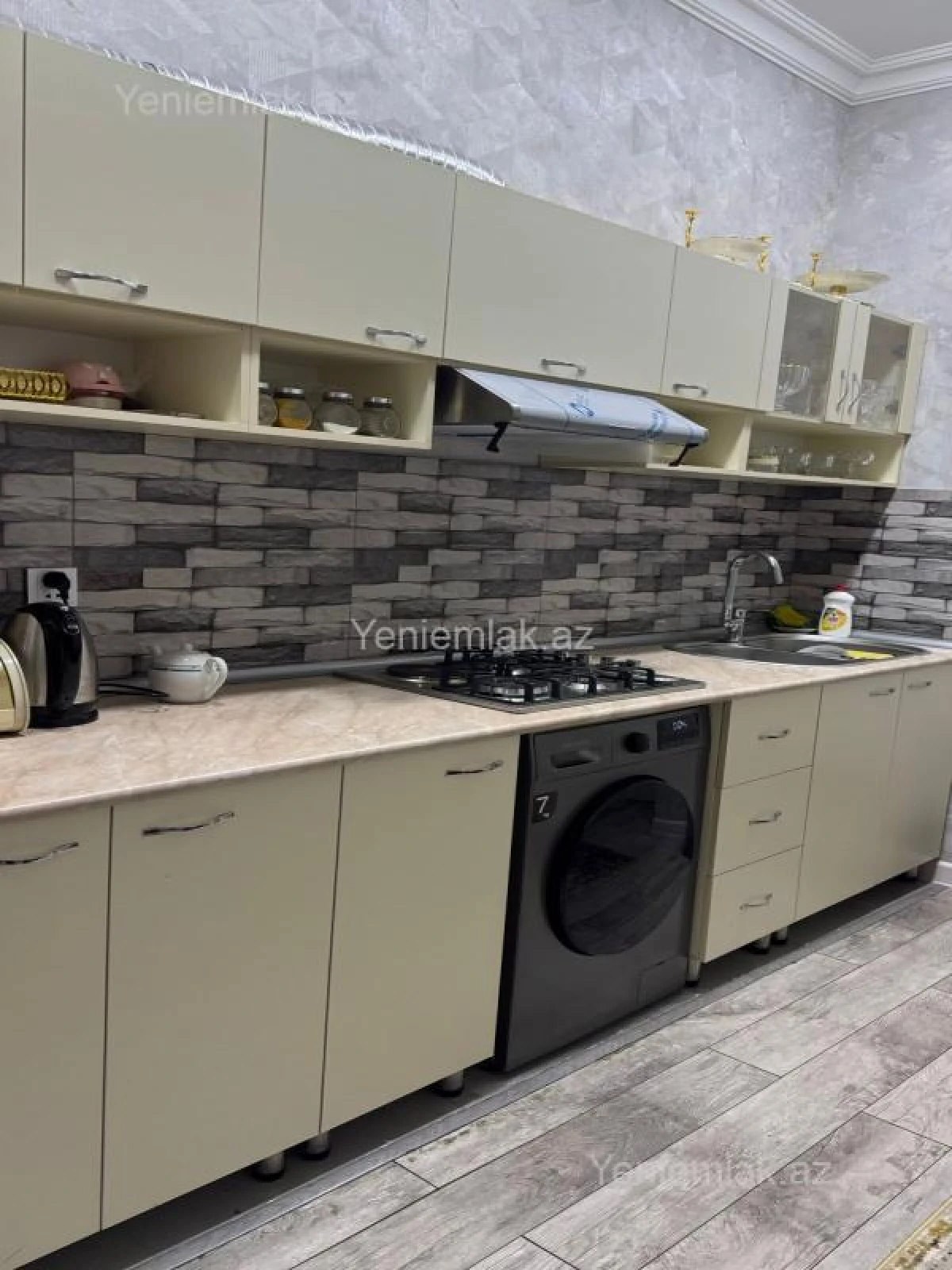 Satılır 2 otaqlı yeni tikili 68 m²