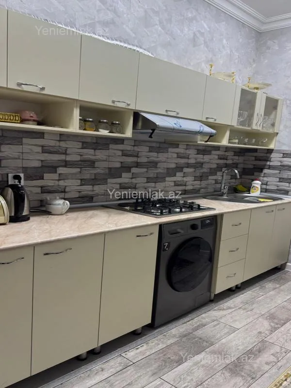Satılır 2 otaqlı yeni tikili 68 m²