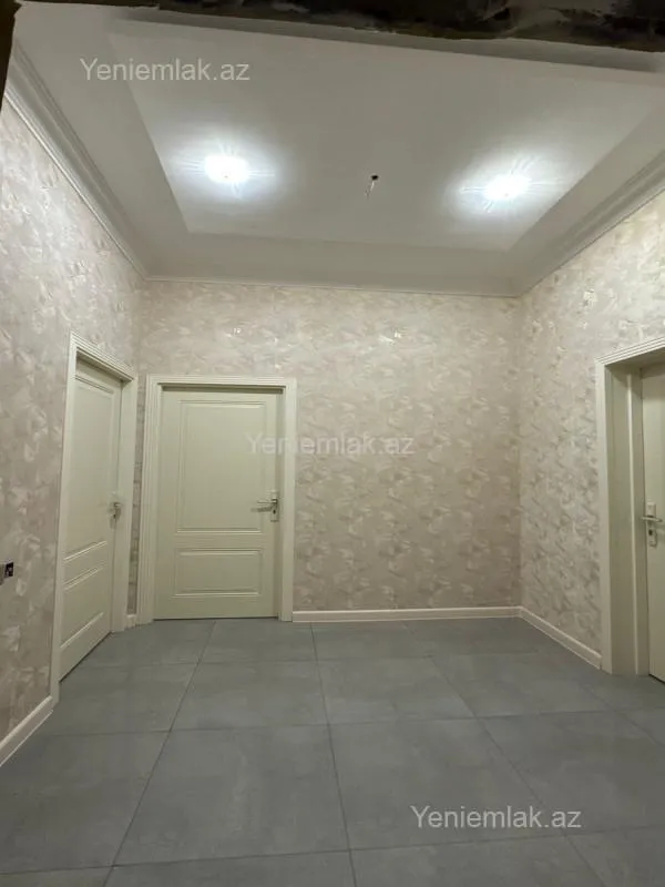 Satılır 2 otaqlı yeni tikili 68 m²