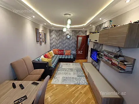 Satılır 3 otaqlı köhnə tikili 90 m²