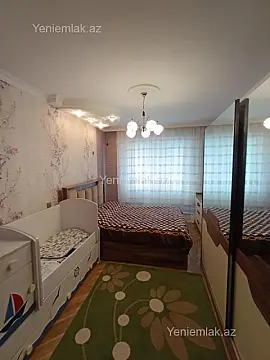 Satılır 3 otaqlı köhnə tikili 90 m²