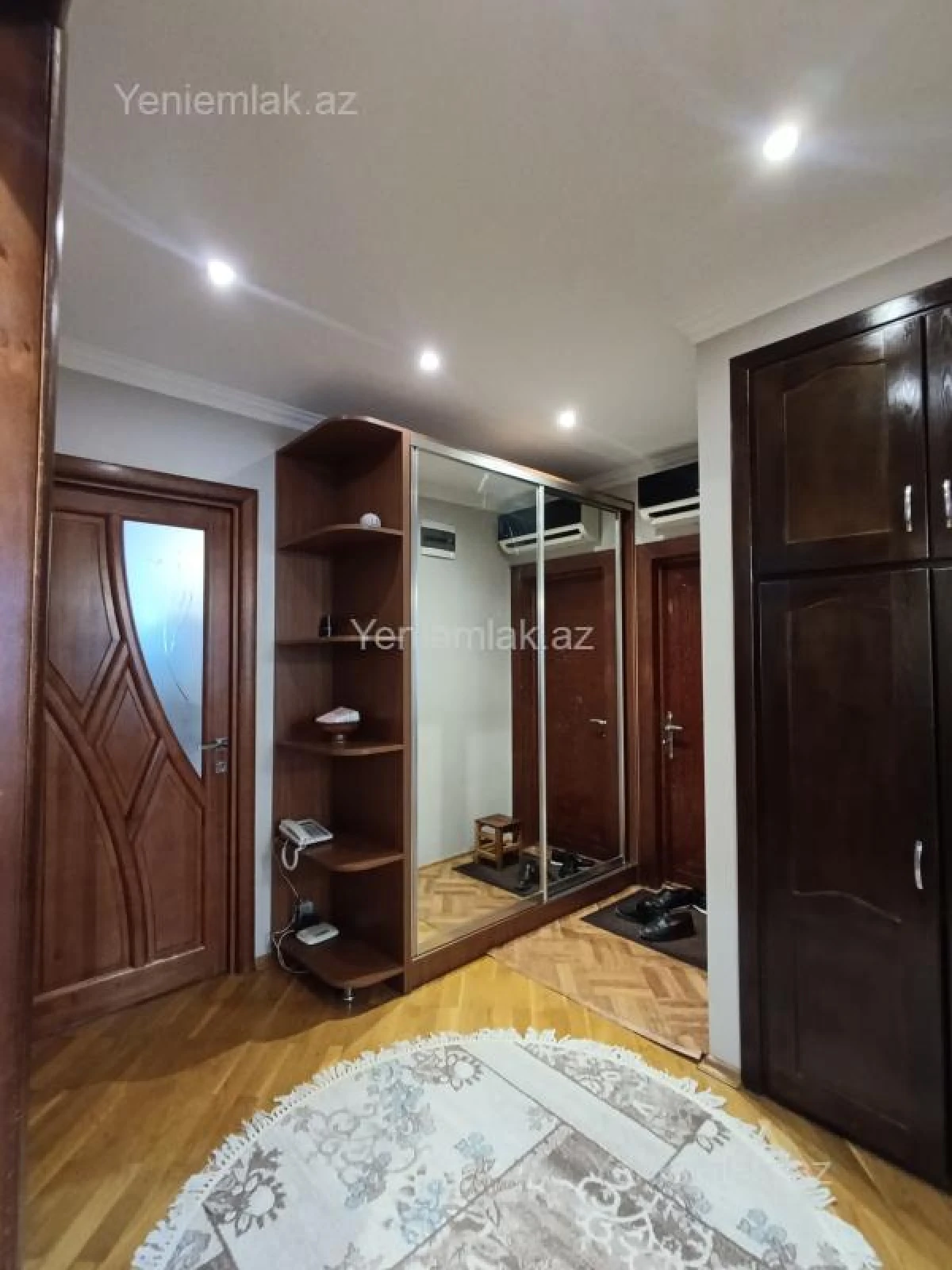 Satılır 3 otaqlı köhnə tikili 90 m²