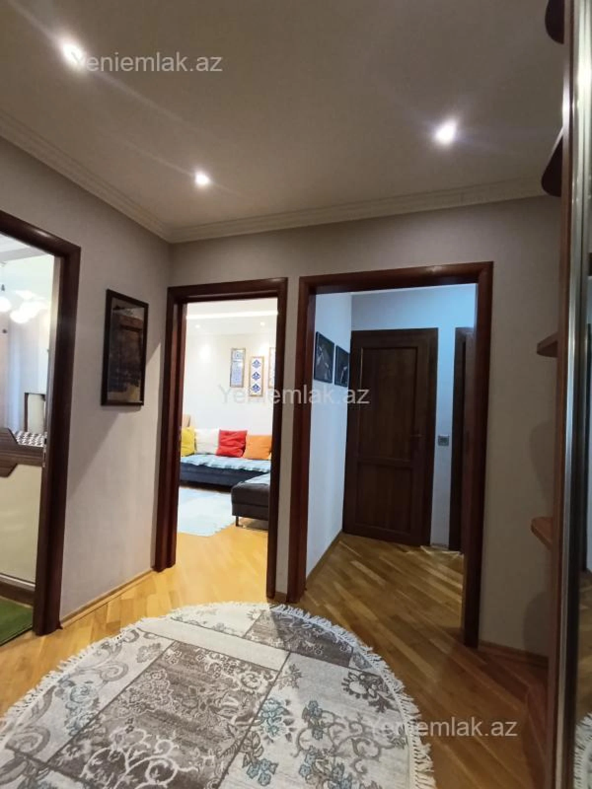Satılır 3 otaqlı köhnə tikili 90 m²