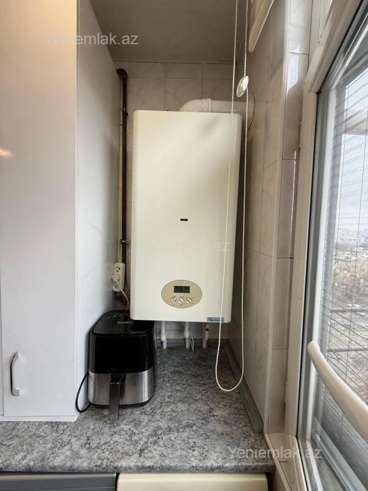 Satılır 3 otaqlı köhnə tikili 85 m²