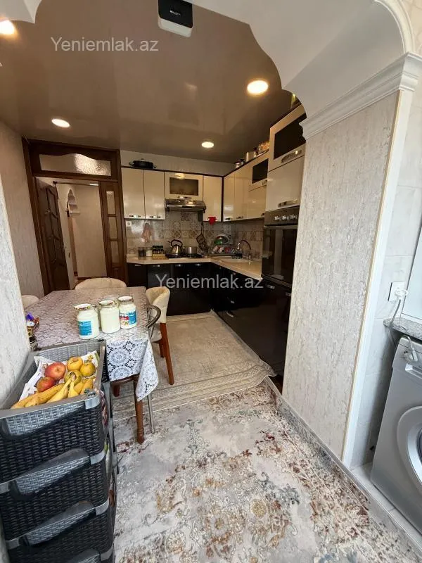 Satılır 3 otaqlı köhnə tikili 85 m²