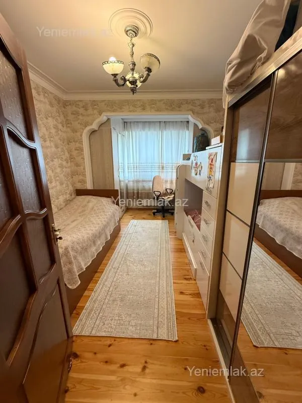 Satılır 3 otaqlı köhnə tikili 85 m²