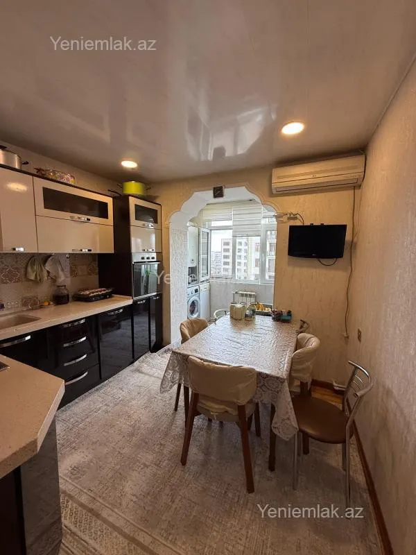 Satılır 3 otaqlı köhnə tikili 85 m²