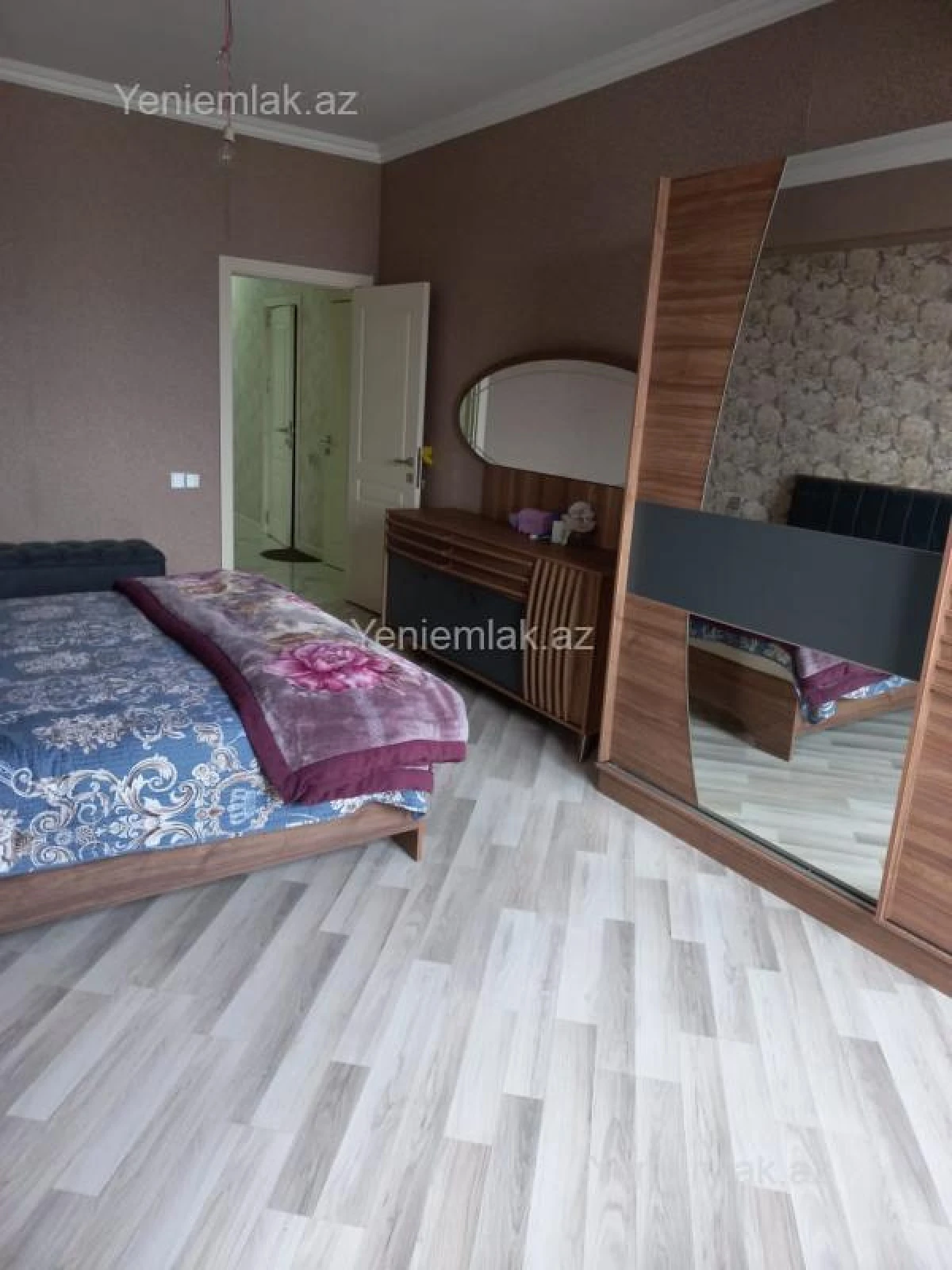 Satılır 2 otaqlı yeni tikili 100 m²