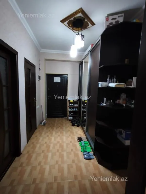 Satılır 2 otaqlı yeni tikili 79 m²