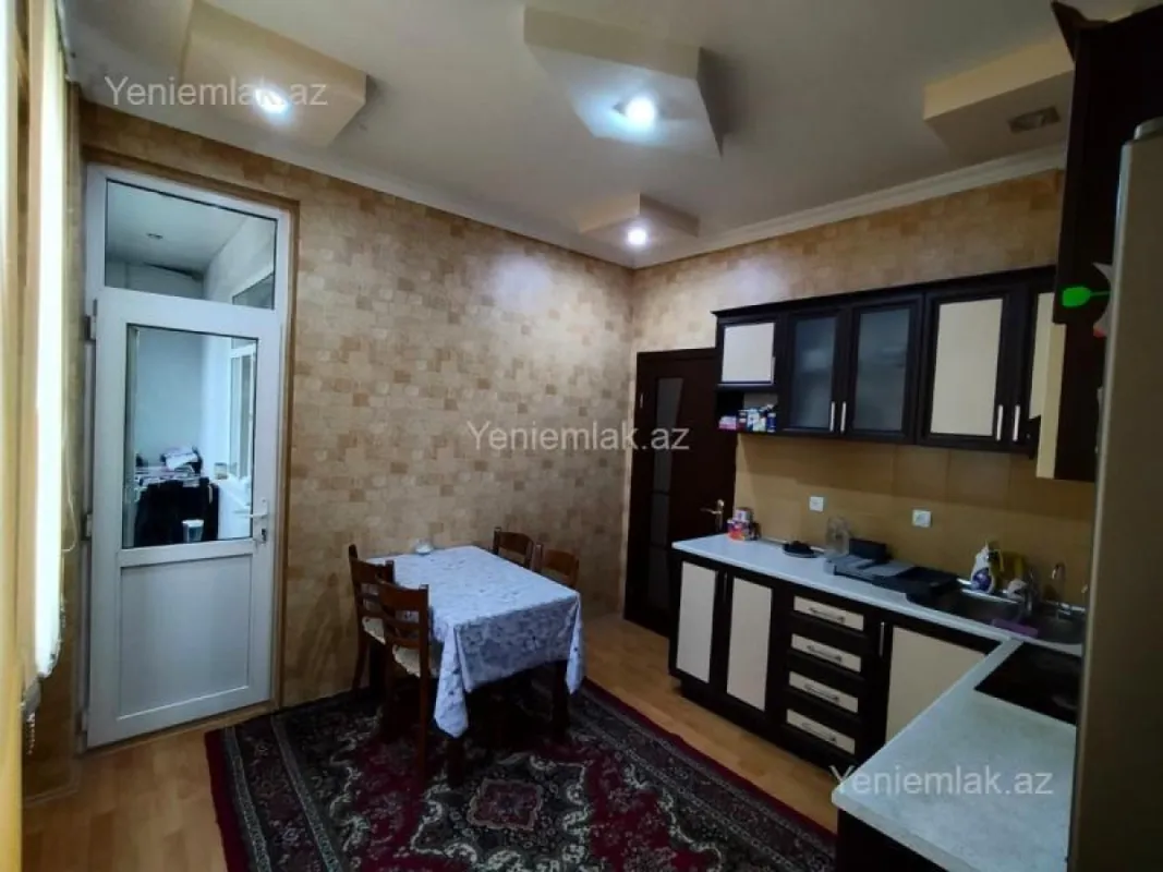 Satılır 2 otaqlı yeni tikili 79 m²