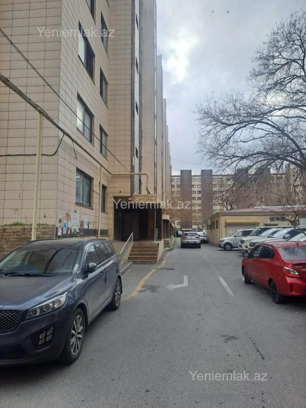 Satılır 3 otaqlı köhnə tikili 75 m²