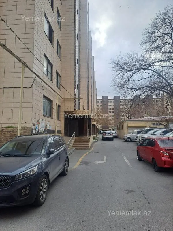 Satılır 3 otaqlı köhnə tikili 75 m²