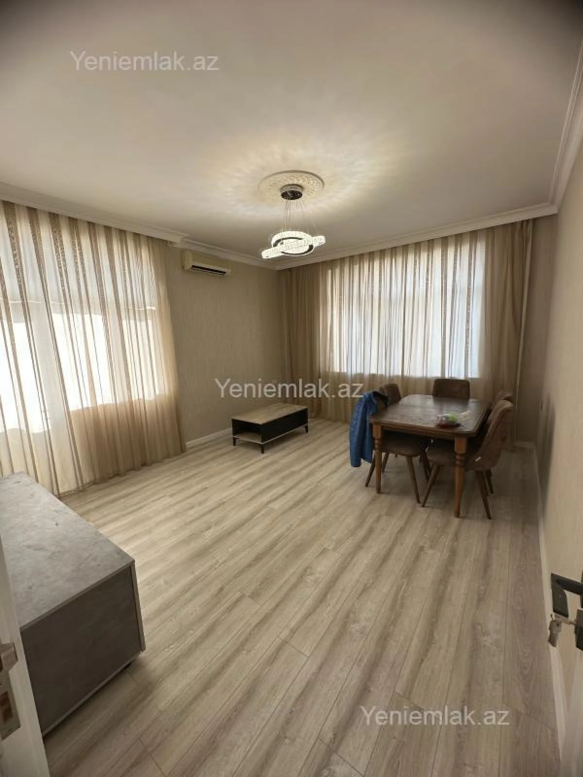 Satılır 2 otaqlı yeni tikili 82 m²
