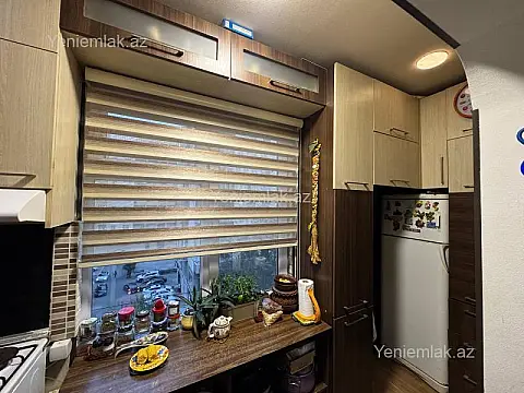 Satılır 3 otaqlı köhnə tikili 50 m²