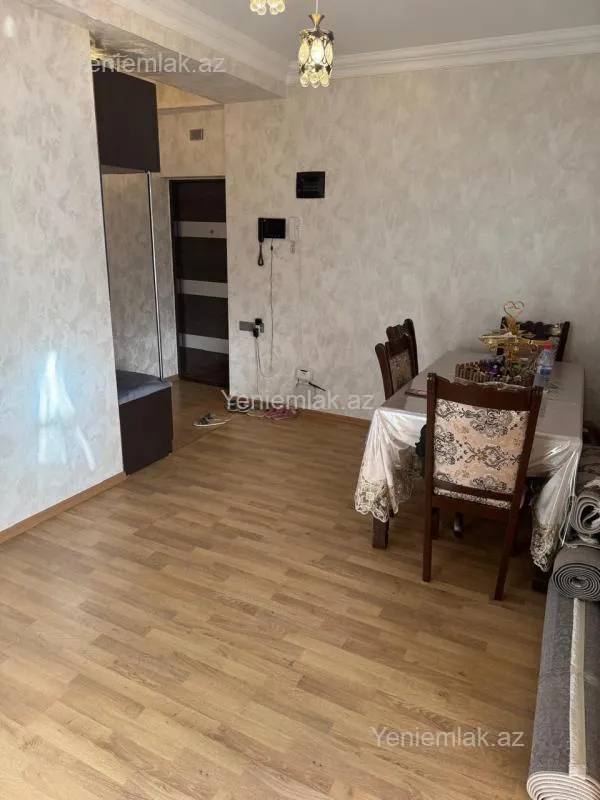 Satılır 2 otaqlı yeni tikili 73 m²