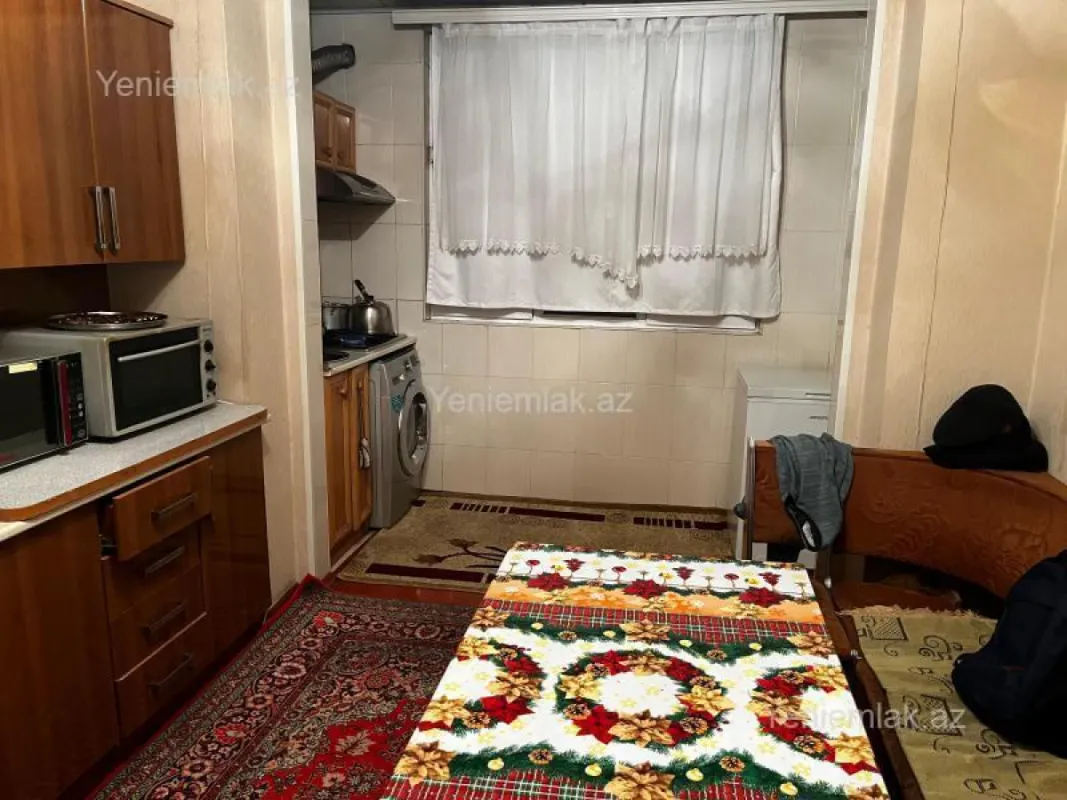 Satılır 3 otaqlı köhnə tikili 60 m²