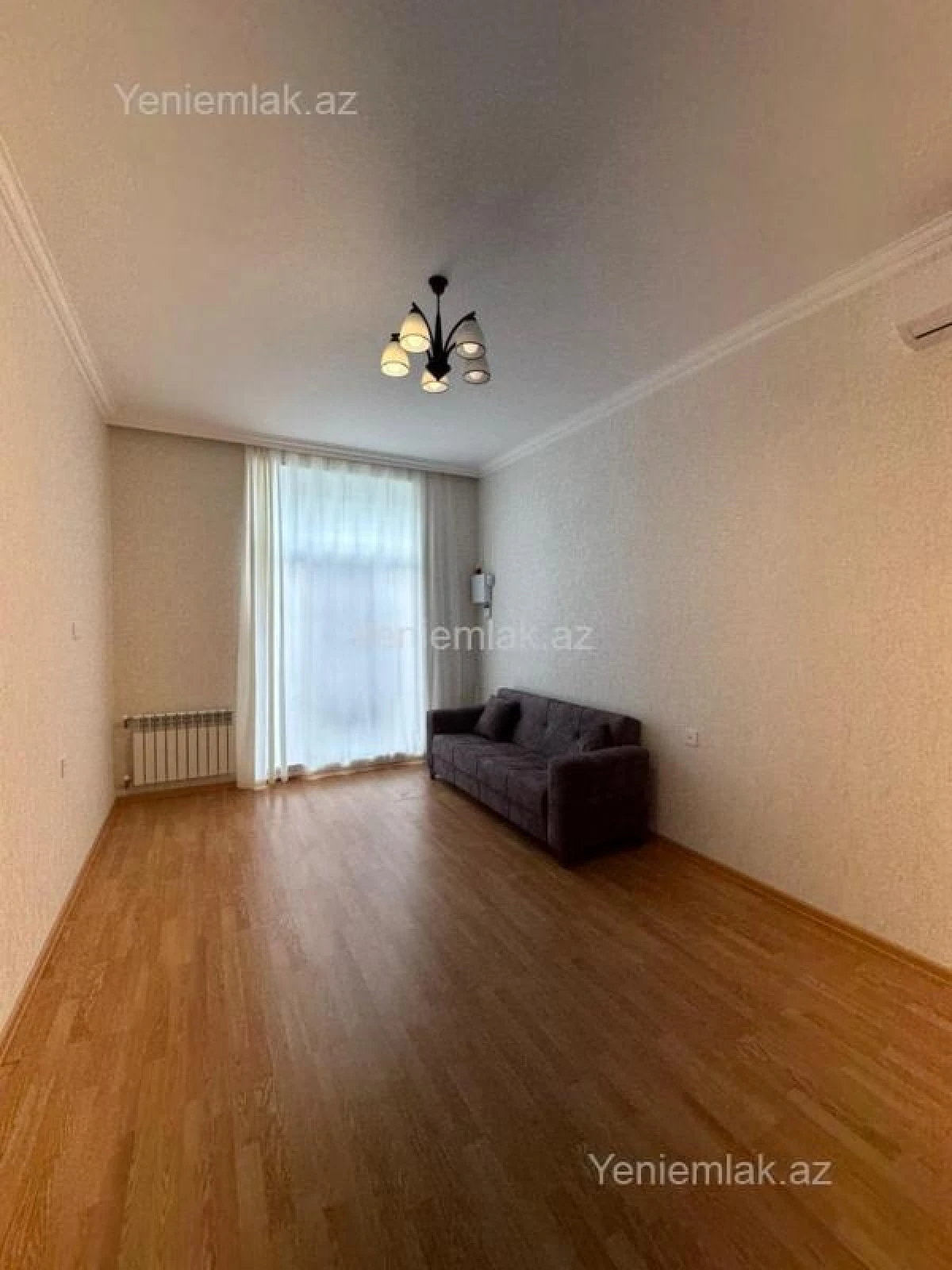Satılır 5 otaqlı həyət evi 220 m²