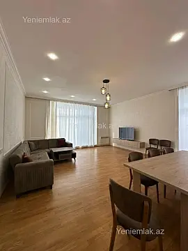 Satılır 5 otaqlı həyət evi 220 m²